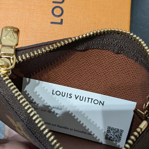 Louis Vuitton key pouch - Picture 6 of 8